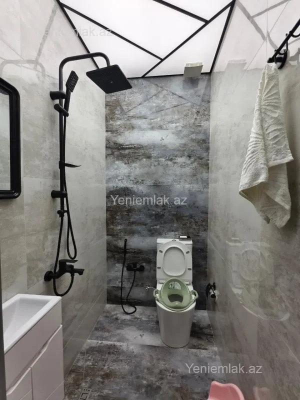 Satılır 3 otaqlı yeni tikili 160 m²