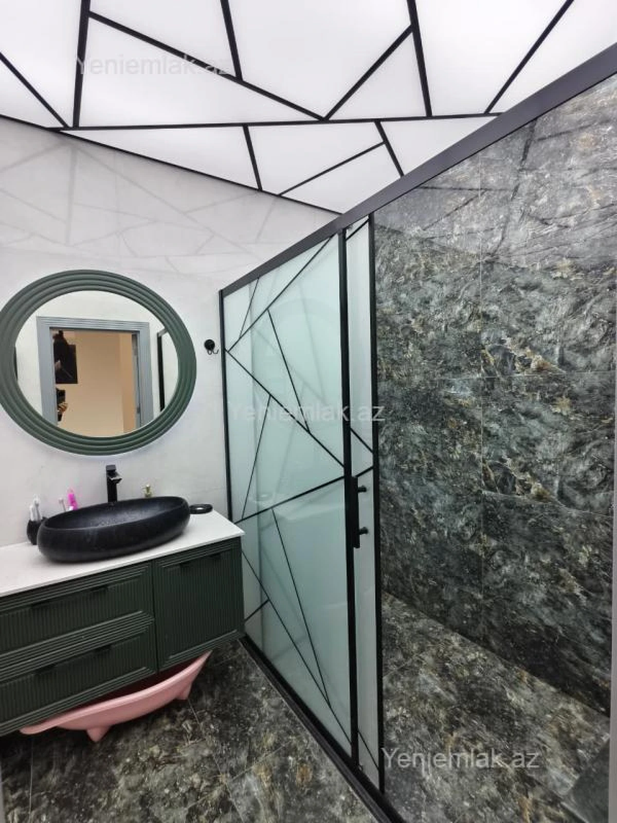 Satılır 3 otaqlı yeni tikili 160 m²