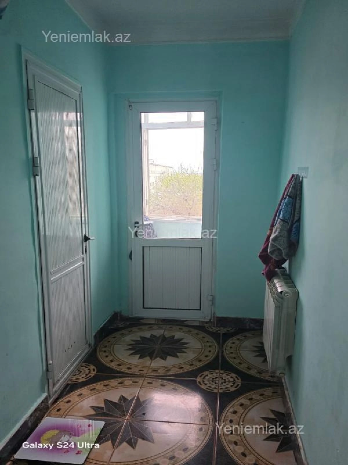 Satılır 3 otaqlı köhnə tikili 70 m²