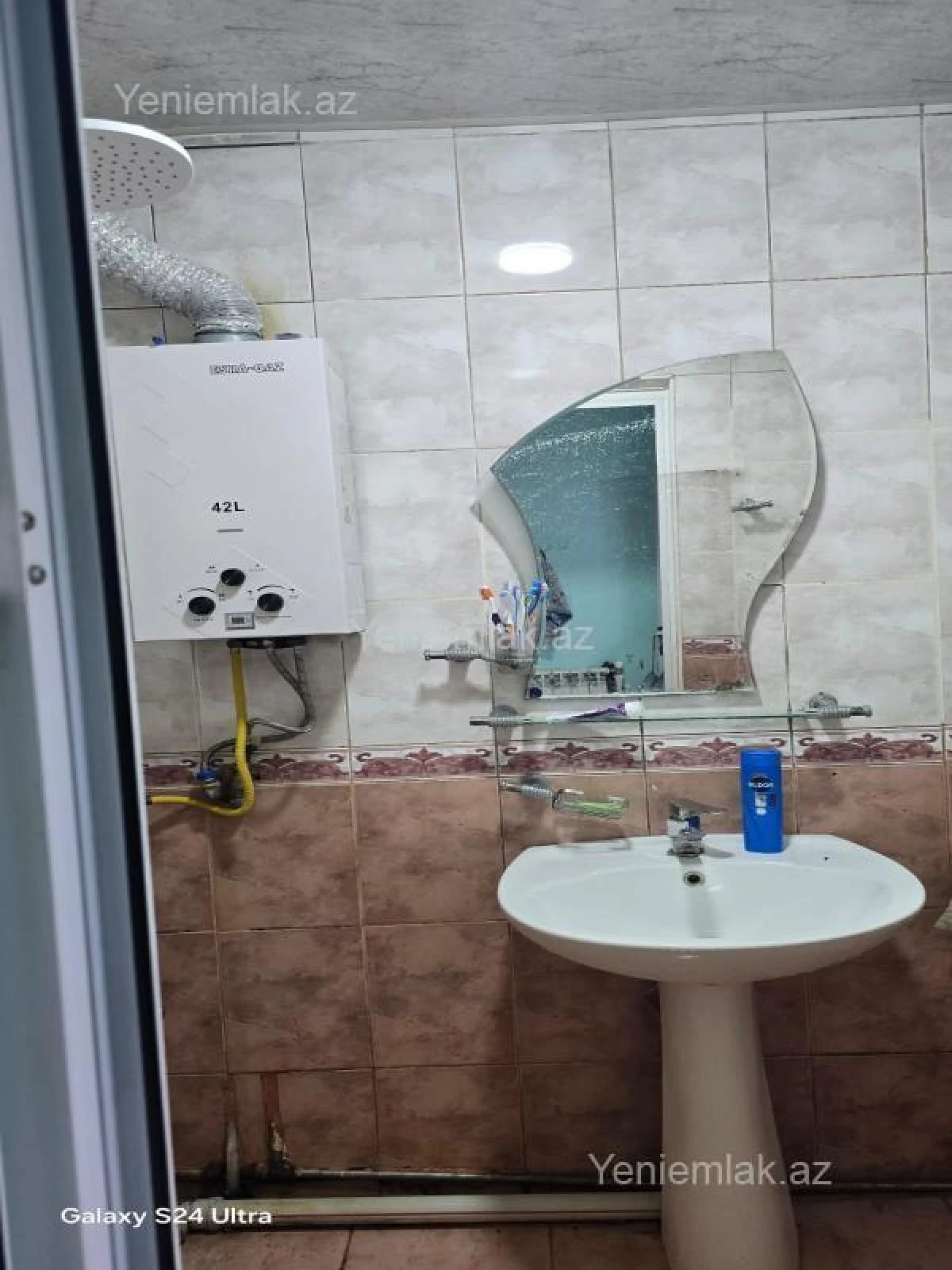 Satılır 3 otaqlı köhnə tikili 70 m²