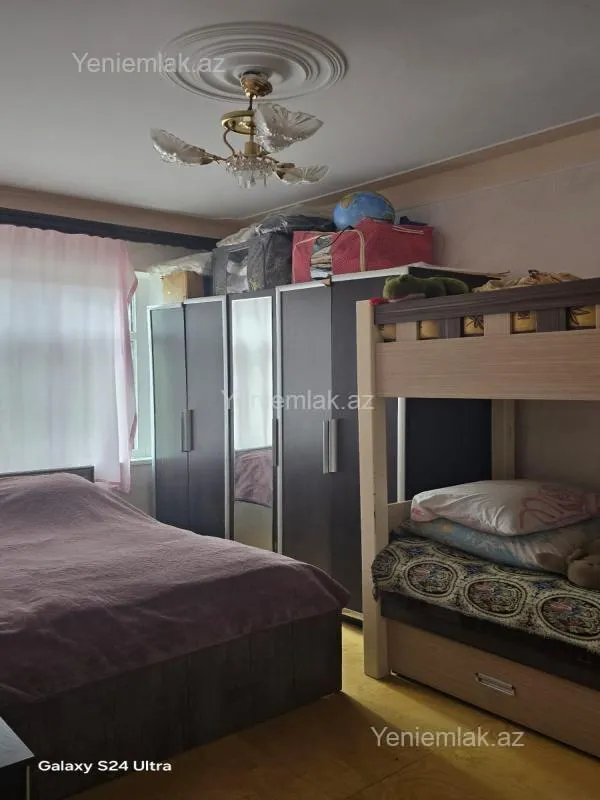 Satılır 3 otaqlı köhnə tikili 70 m²