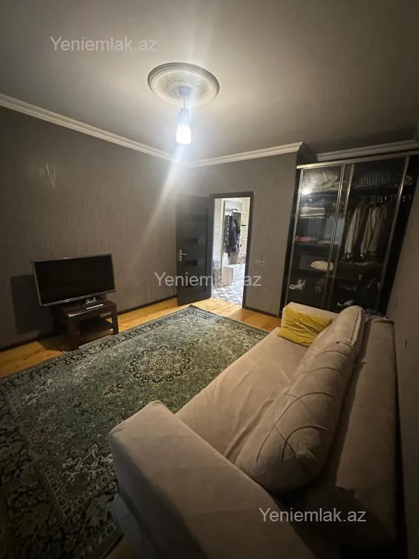 Satılır 5 otaqlı həyət evi 120 m²