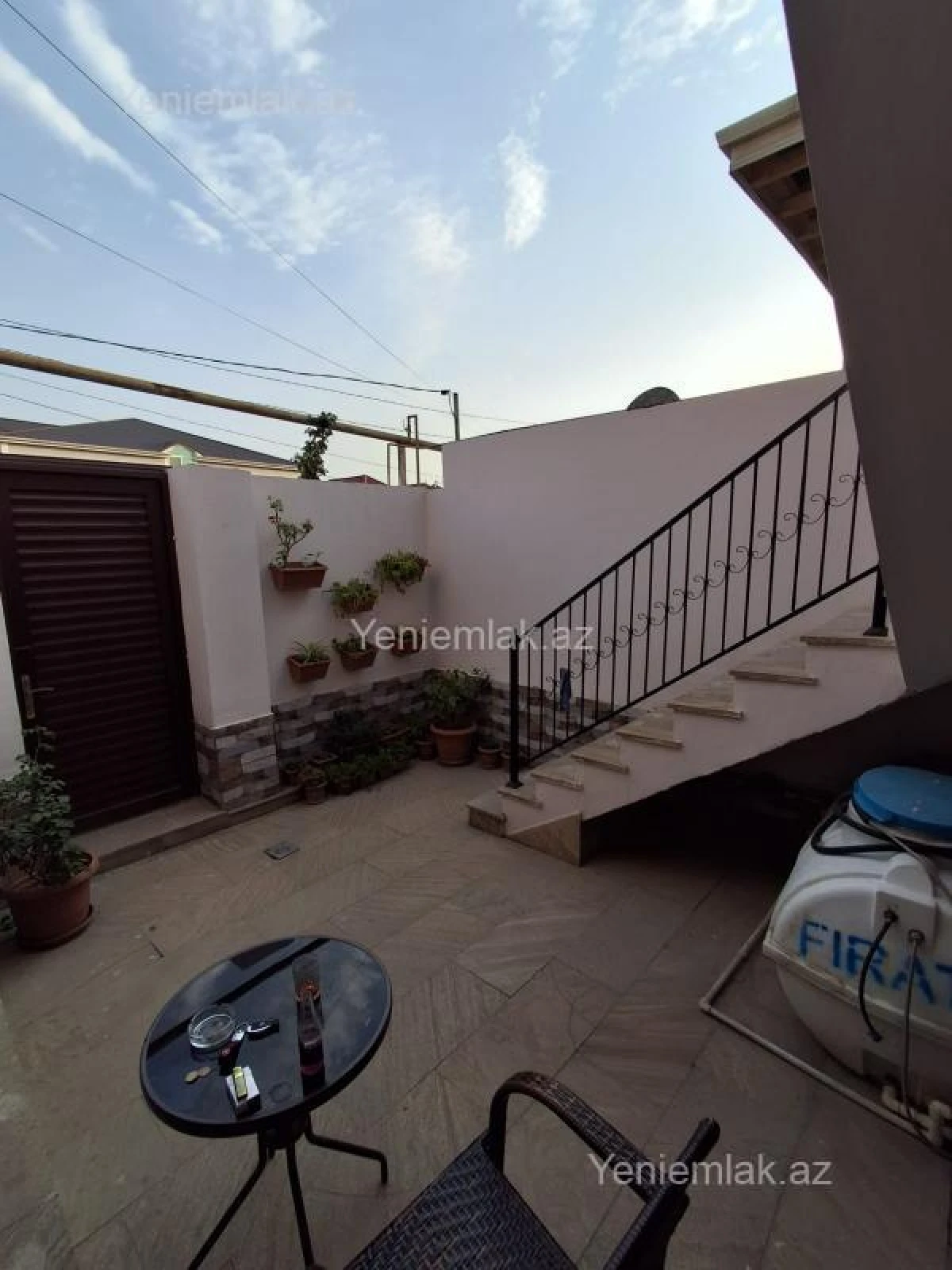 Satılır 5 otaqlı həyət evi 120 m²