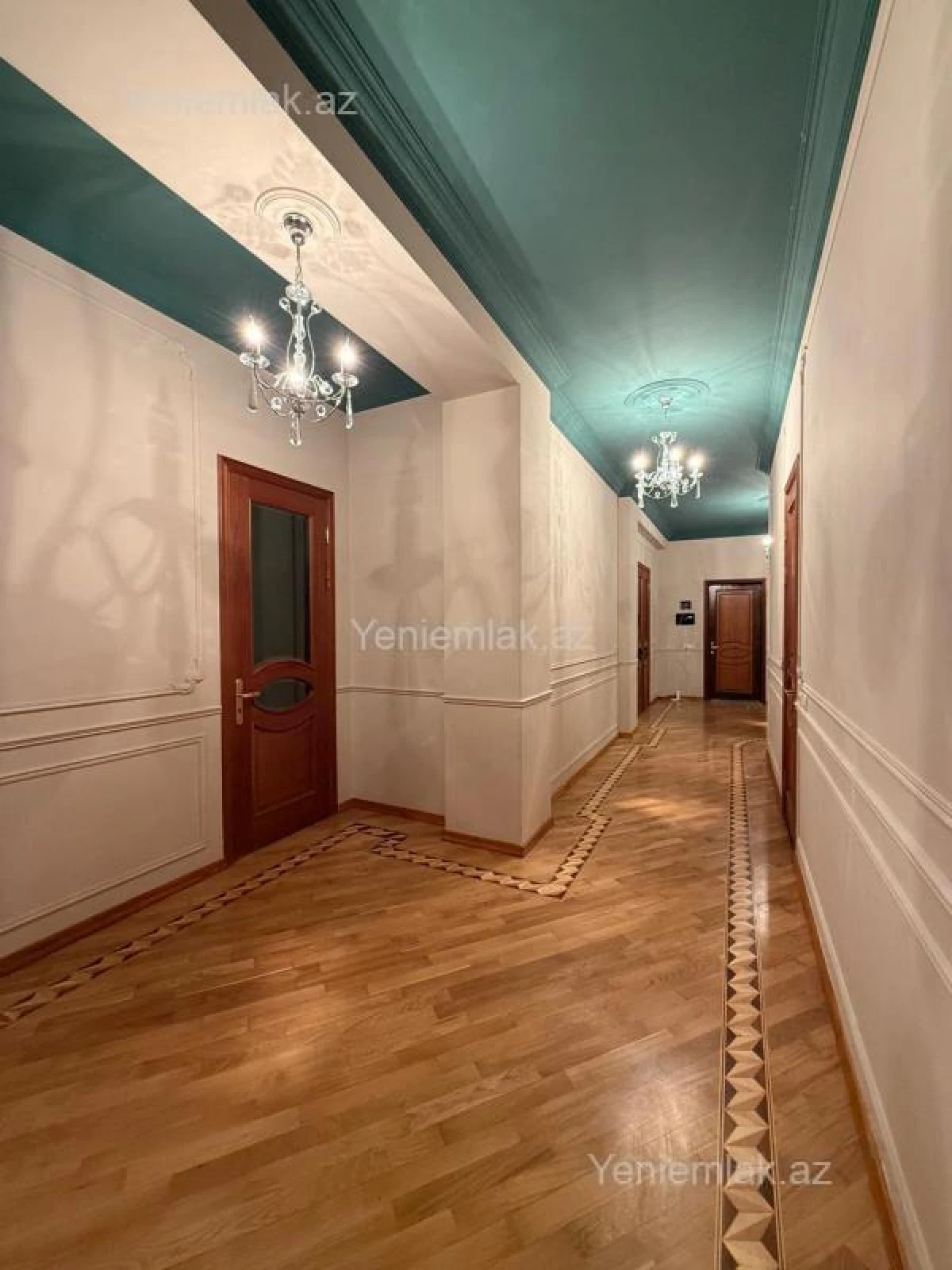 Satılır 3 otaqlı yeni tikili 175 m²