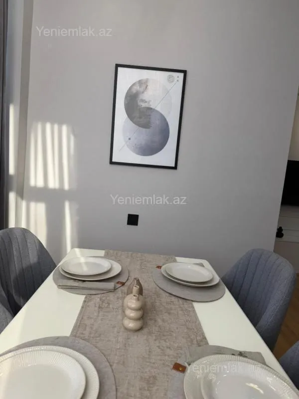Satılır 3 otaqlı yeni tikili 85 m²