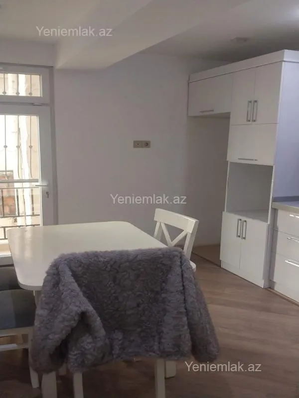 Satılır 2 otaqlı yeni tikili 93 m²