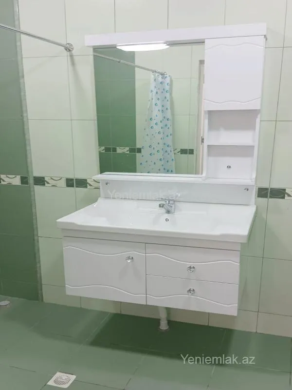 Satılır 2 otaqlı yeni tikili 100 m²