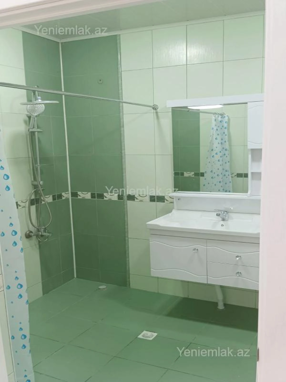 Satılır 2 otaqlı yeni tikili 100 m²