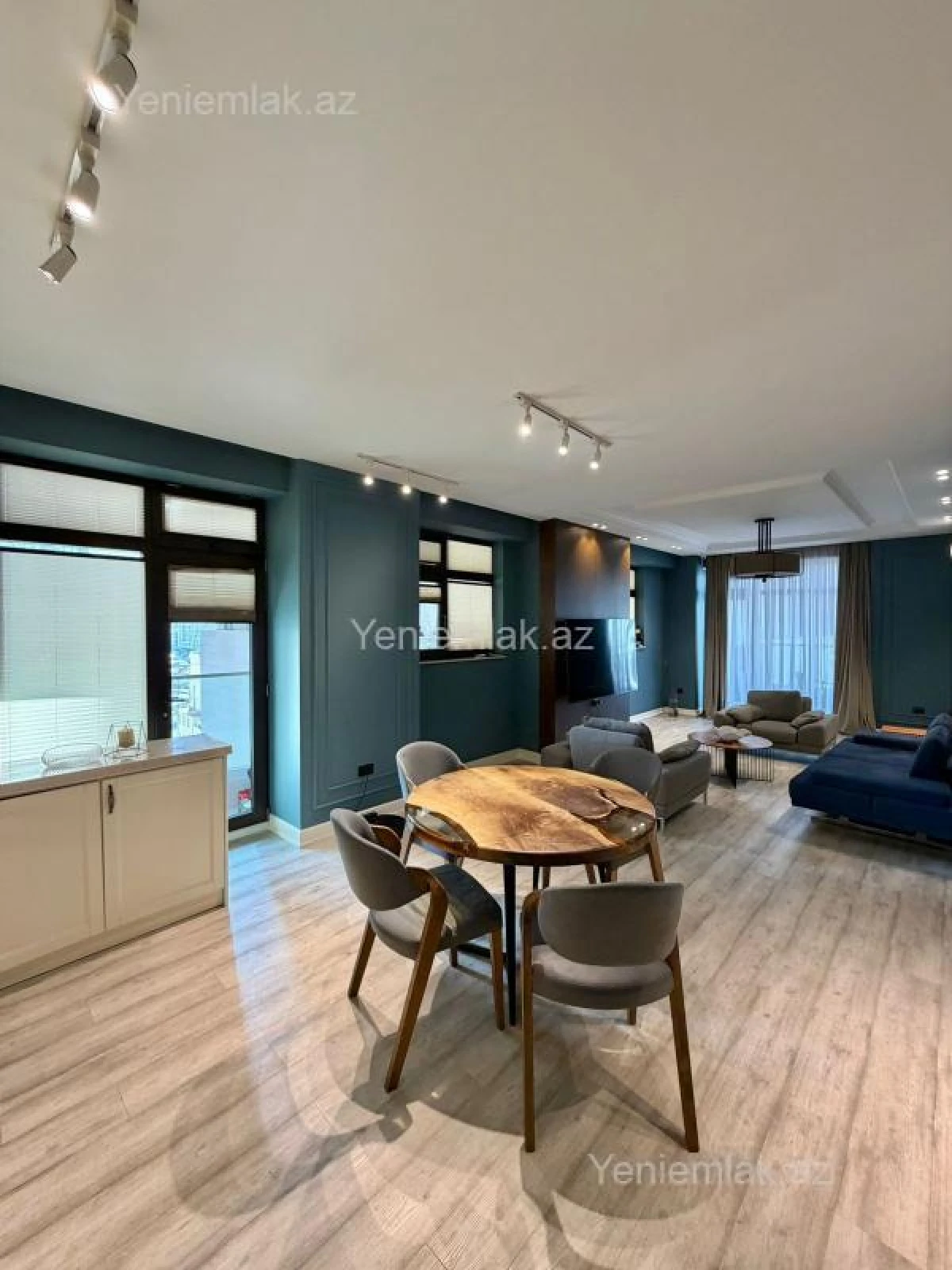 Satılır 3 otaqlı yeni tikili 145 m²