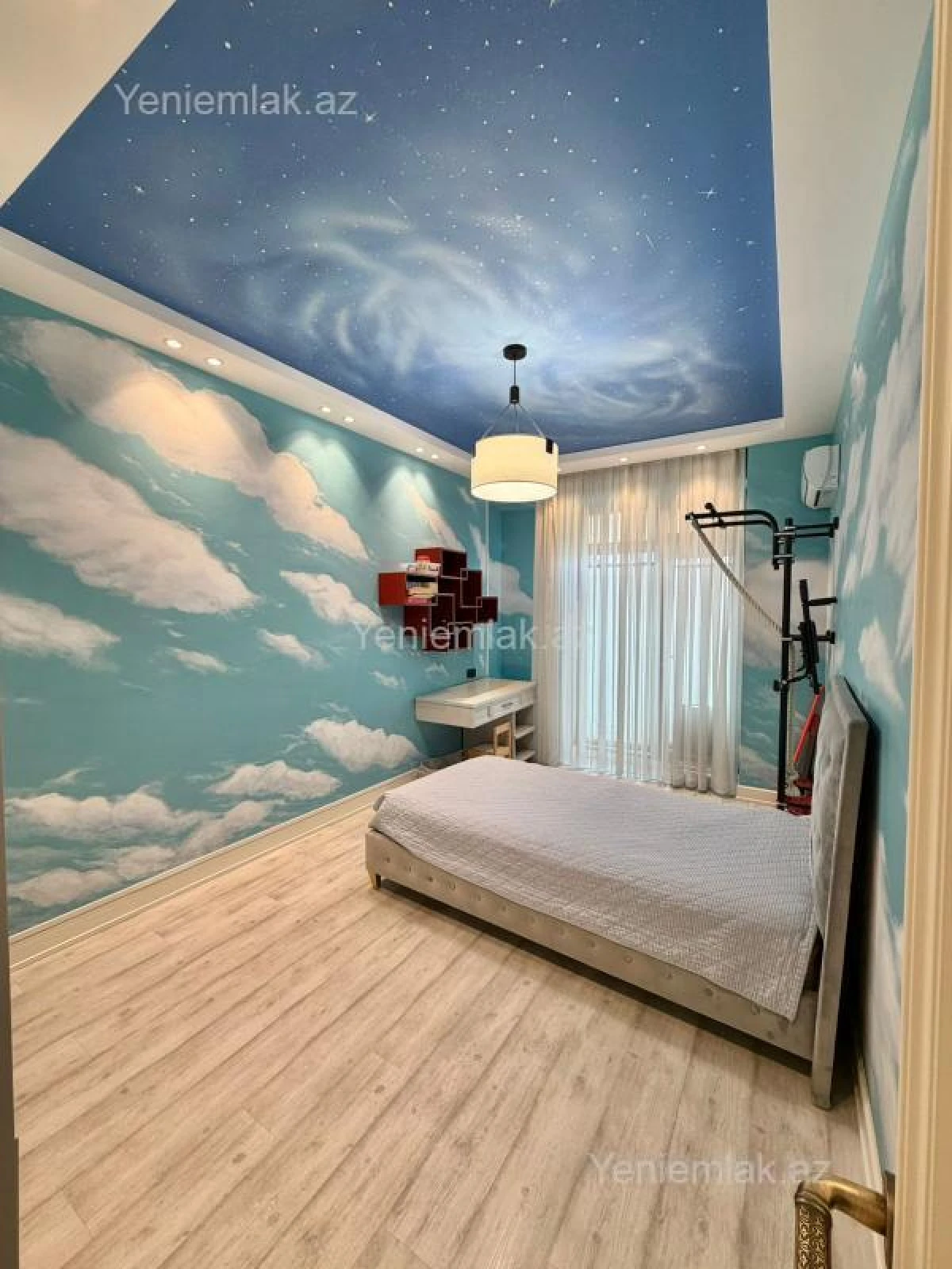 Satılır 3 otaqlı yeni tikili 145 m²