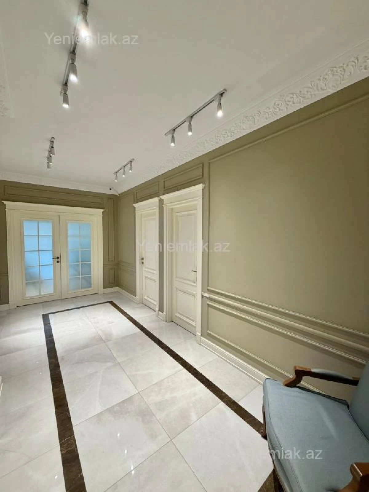 Satılır 3 otaqlı yeni tikili 145 m²