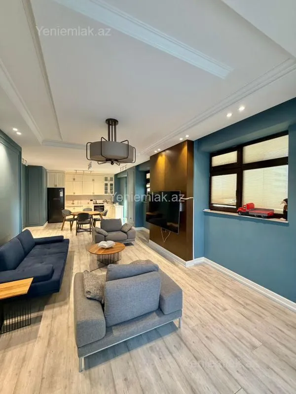 Satılır 3 otaqlı yeni tikili 145 m²