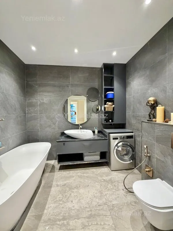 Satılır 3 otaqlı yeni tikili 145 m²