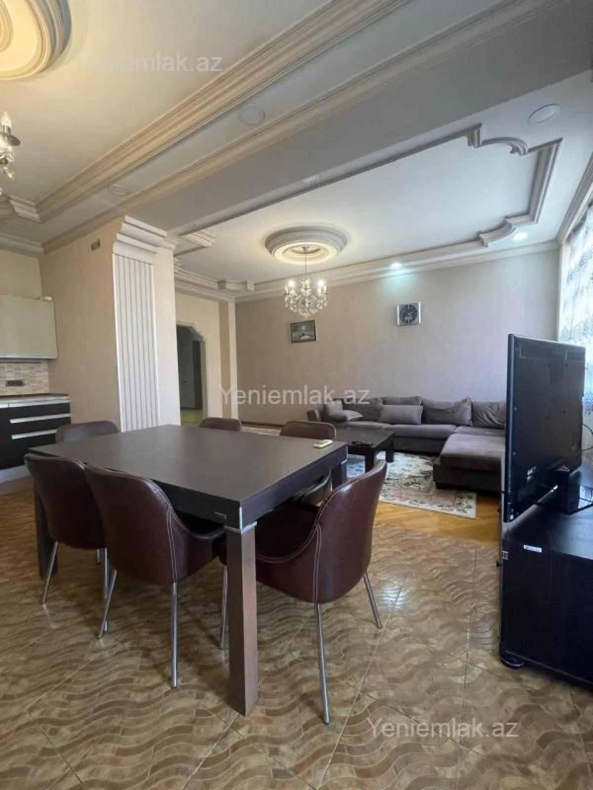 Satılır 5 otaqlı yeni tikili 250 m²
