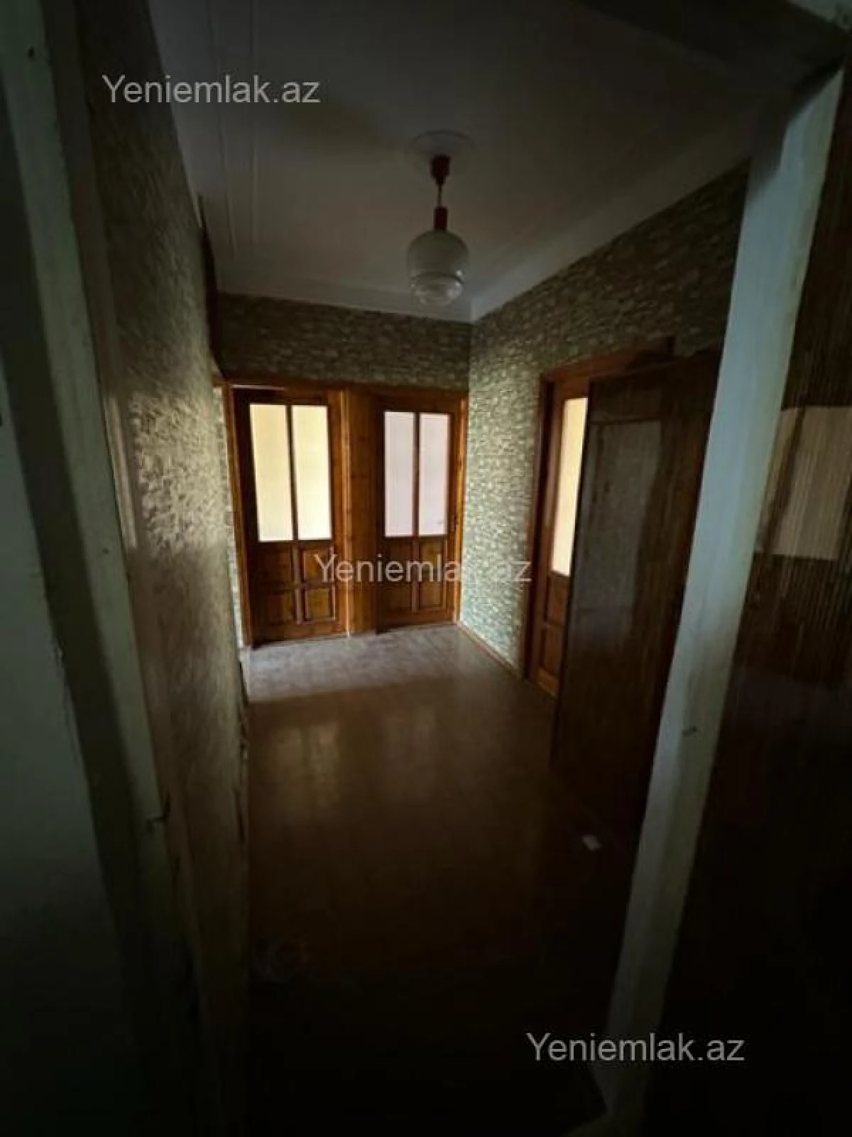 Satılır 3 otaqlı köhnə tikili 90 m²