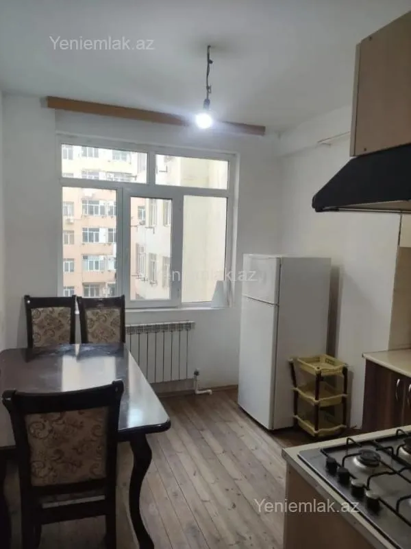 Satılır 3 otaqlı yeni tikili 85 m²