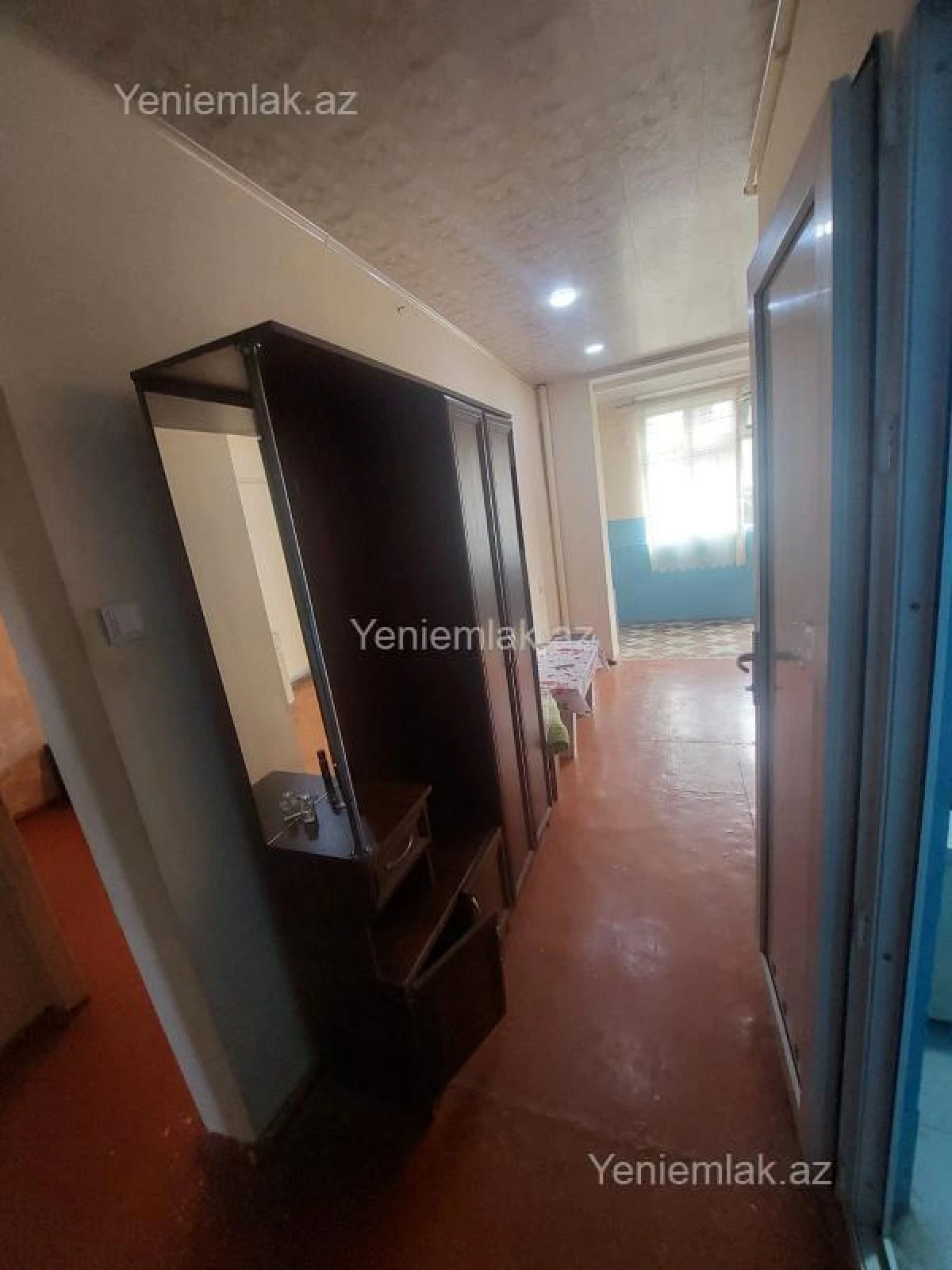 Satılır 2 otaqlı köhnə tikili 58 m²