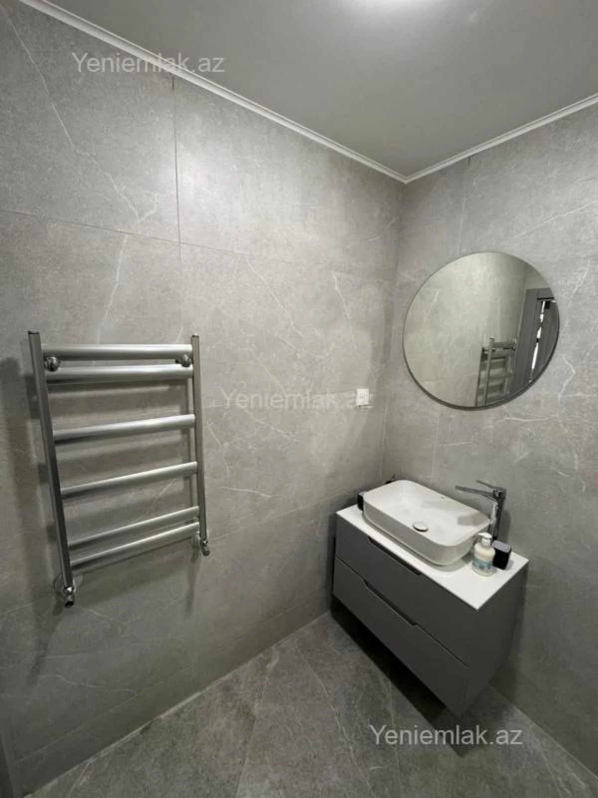 Satılır 2 otaqlı yeni tikili 87 m²