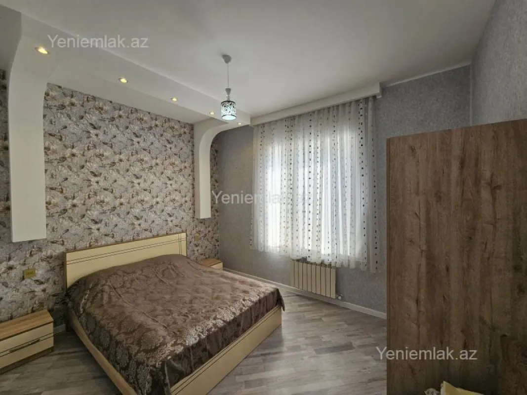 Satılır 3 otaqlı həyət evi 145 m²