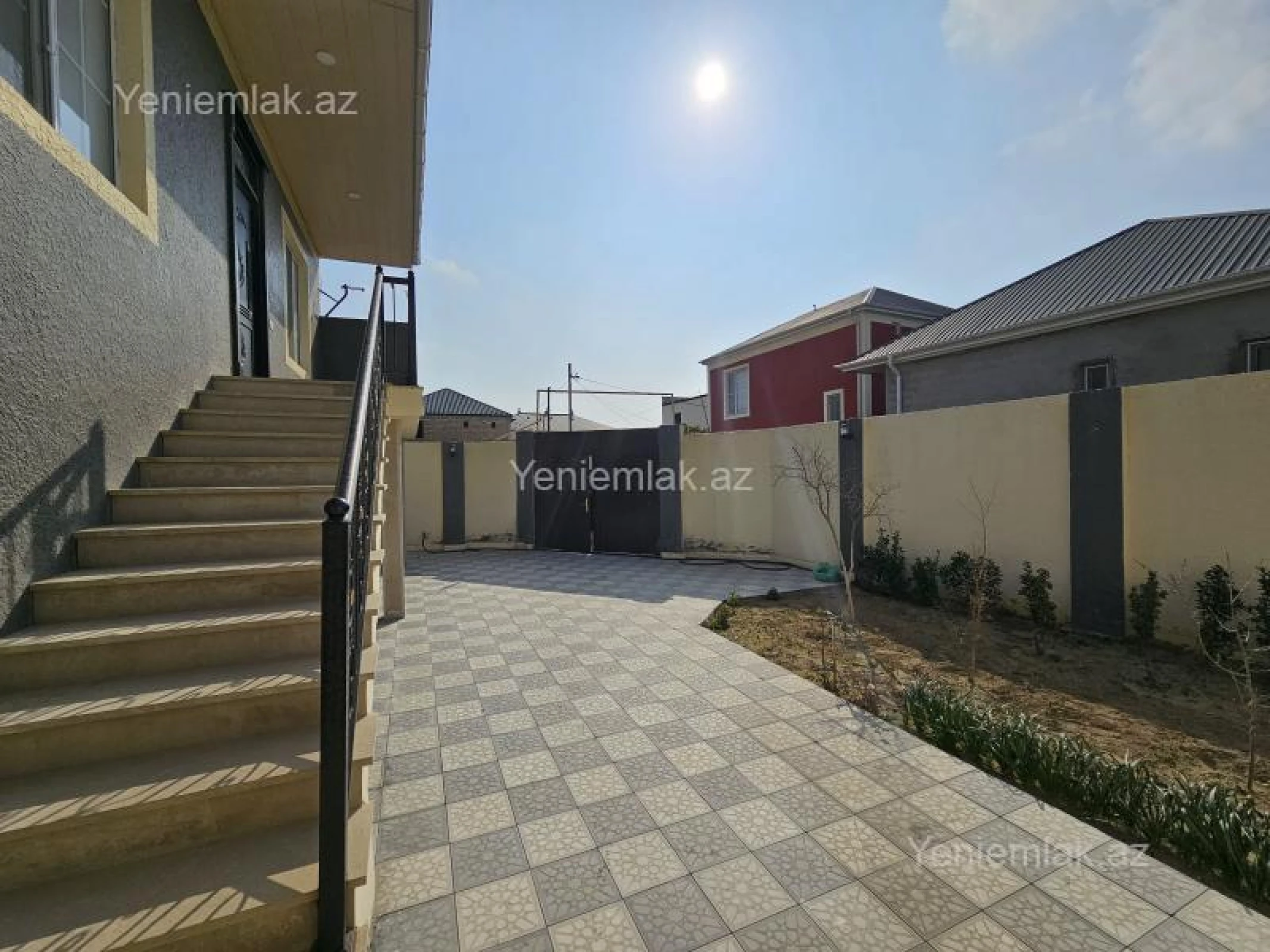 Satılır 3 otaqlı həyət evi 145 m²