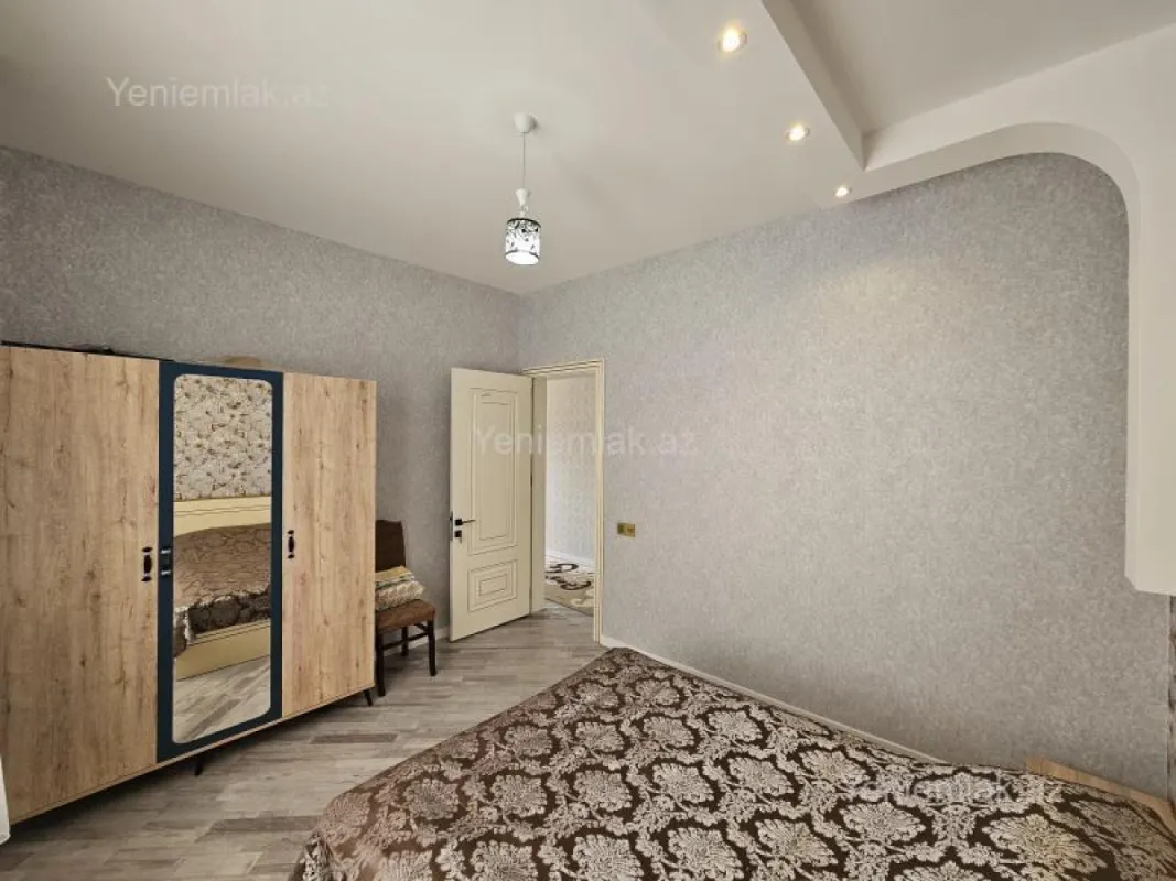 Satılır 3 otaqlı həyət evi 145 m²