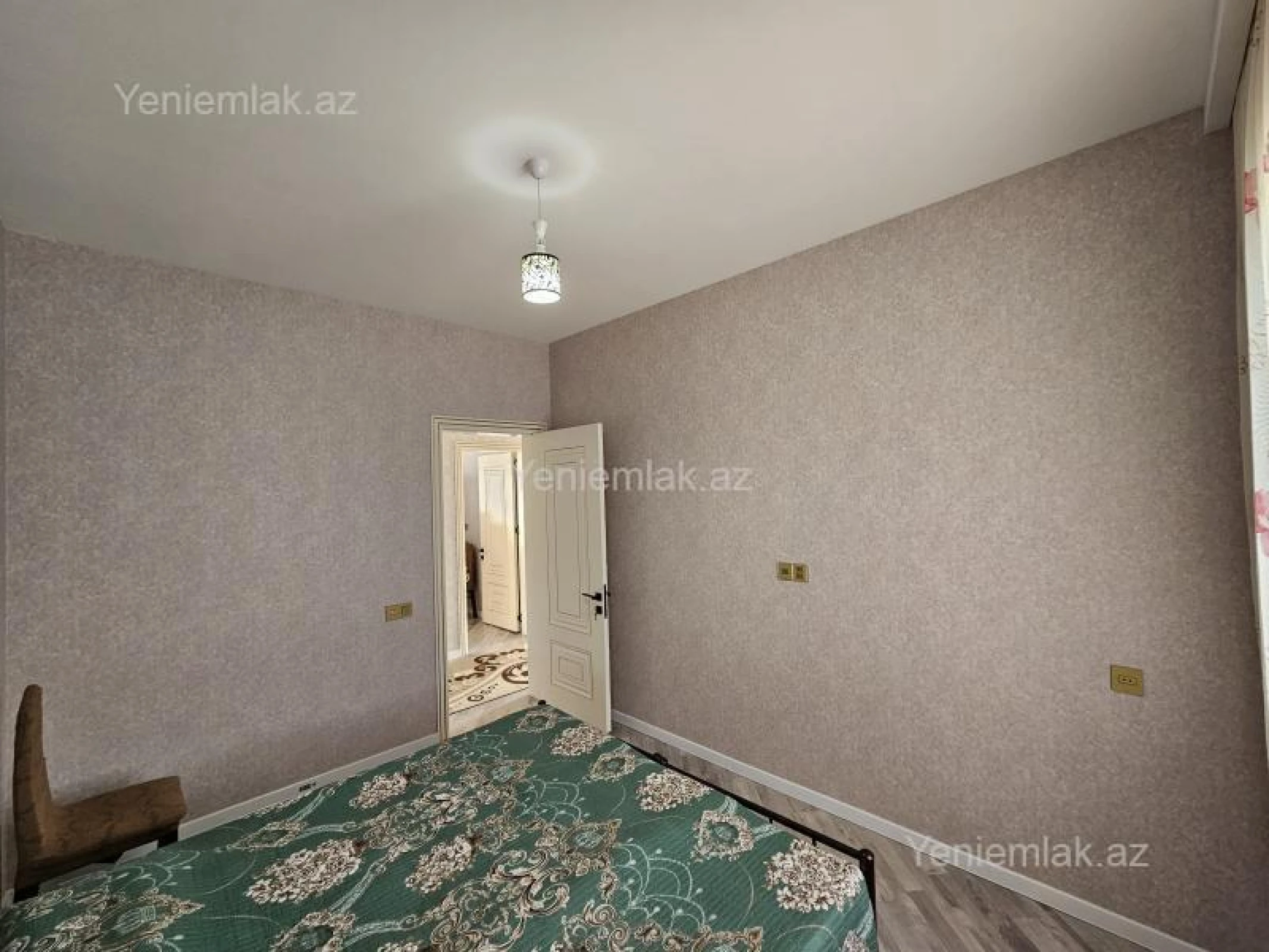 Satılır 3 otaqlı həyət evi 145 m²