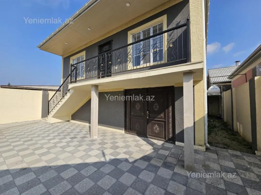 Satılır 3 otaqlı həyət evi 145 m²