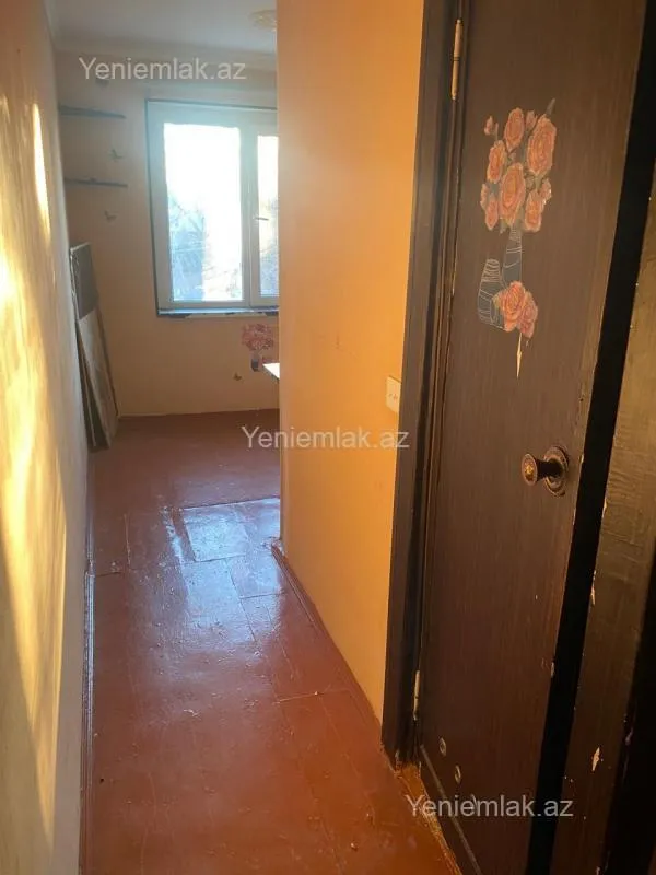 Satılır 1 otaqlı köhnə tikili 31 m²