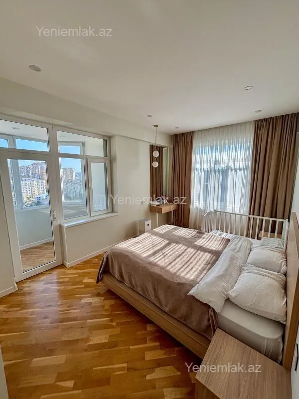 Satılır 2 otaqlı yeni tikili 95 m²