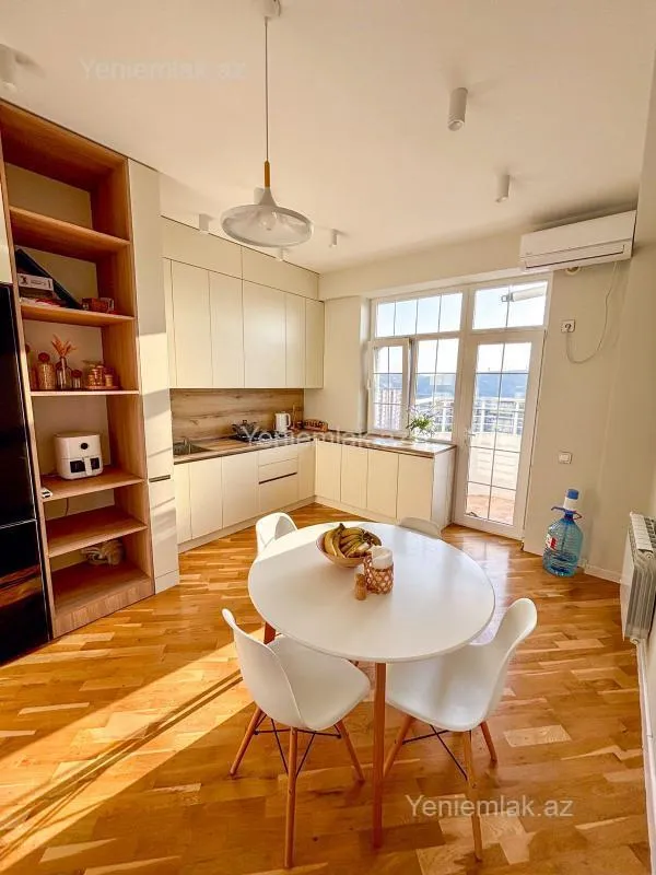 Satılır 2 otaqlı yeni tikili 95 m²
