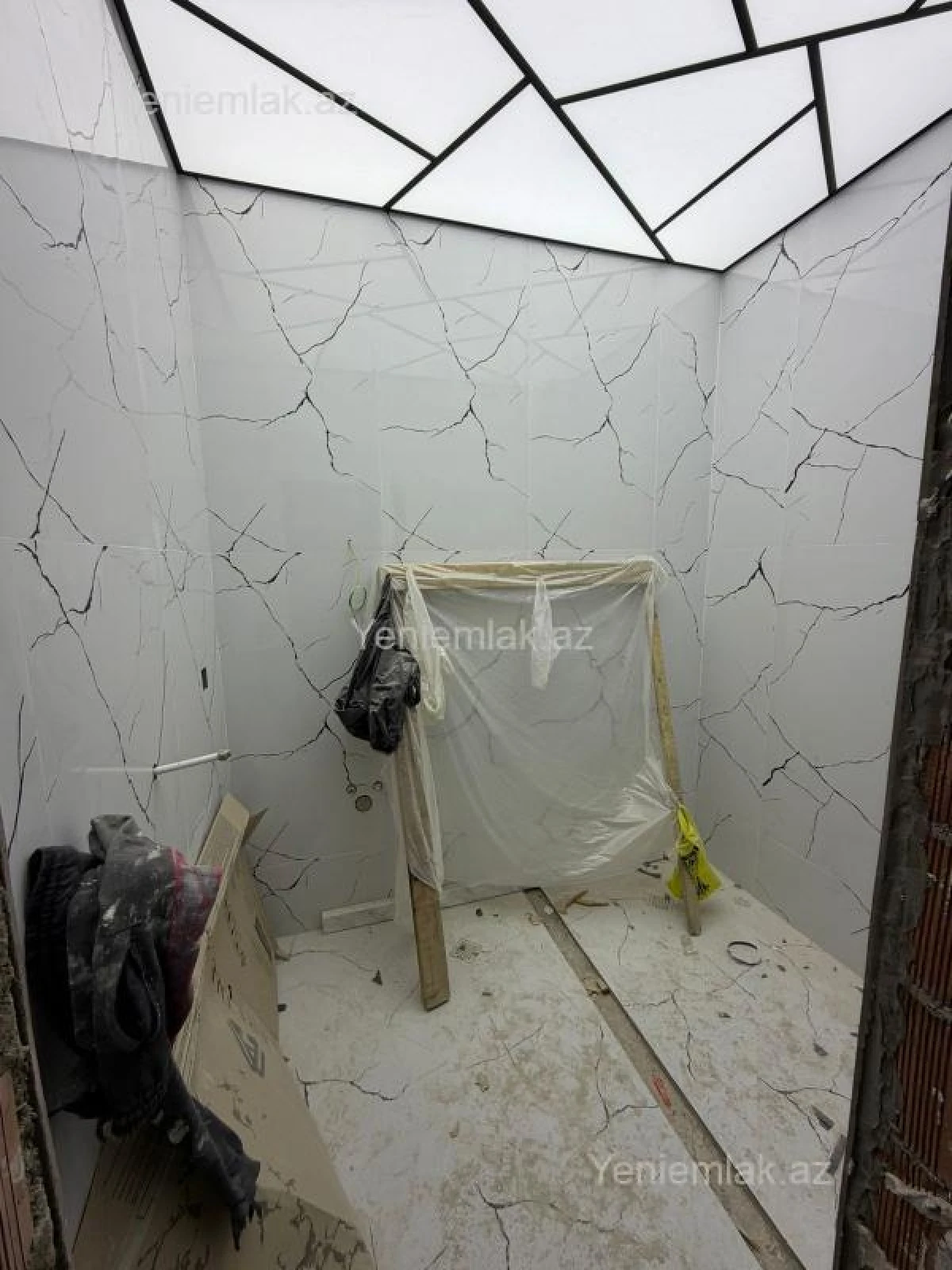 Satılır 3 otaqlı yeni tikili 103 m²