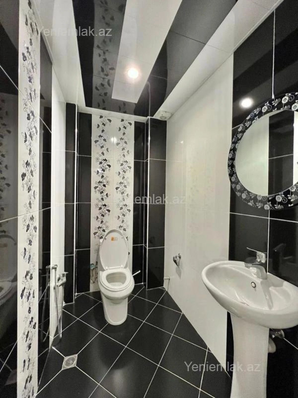 Satılır 3 otaqlı yeni tikili 140 m²