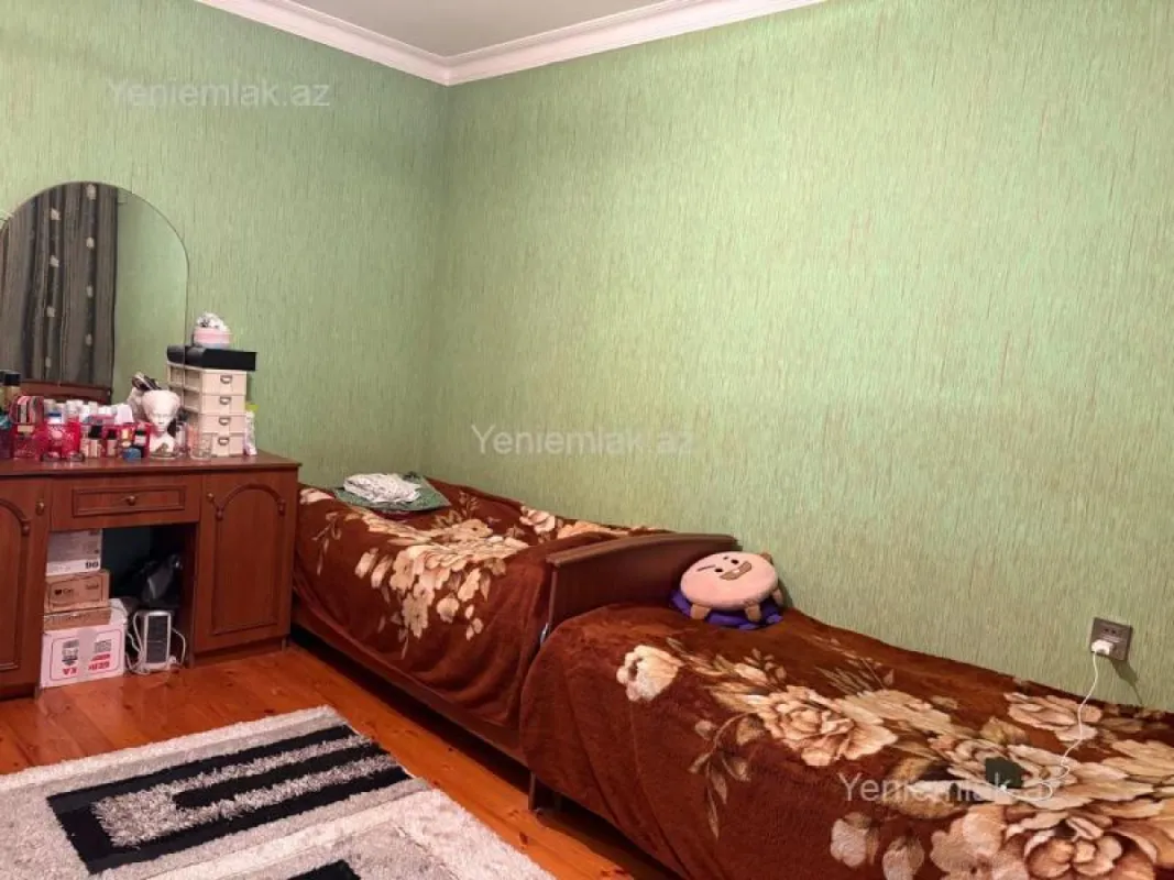 Satılır 2 otaqlı köhnə tikili 55 m²