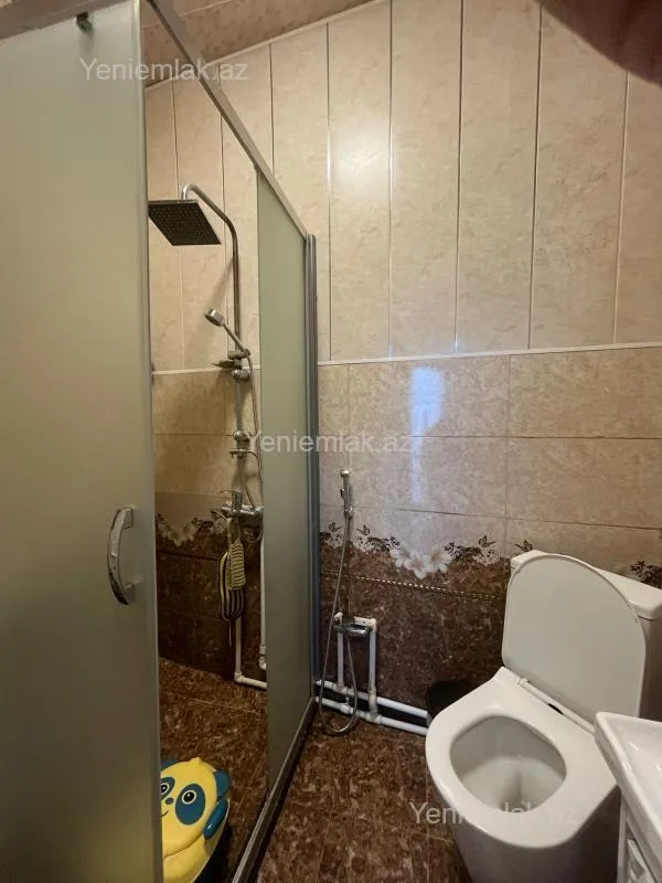 Satılır 4 otaqlı həyət evi 100 m²