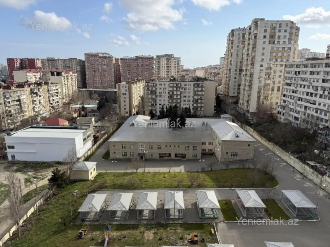 Satılır 3 otaqlı yeni tikili 110 m²