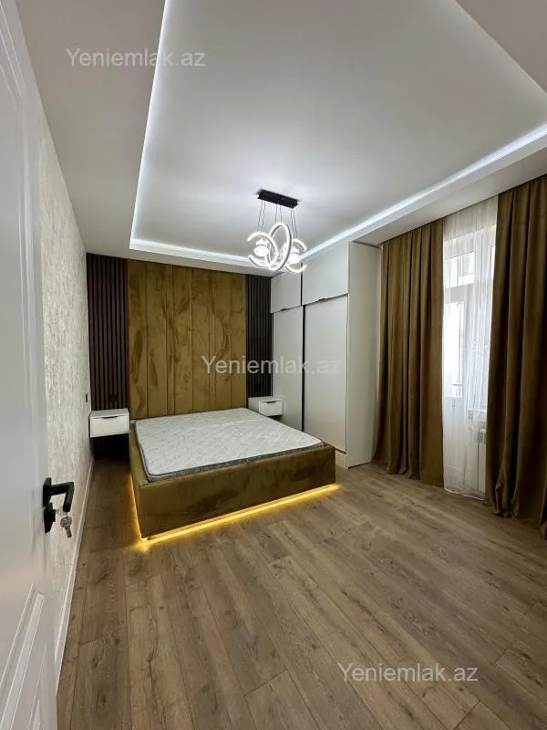 Satılır 2 otaqlı köhnə tikili 65 m²
