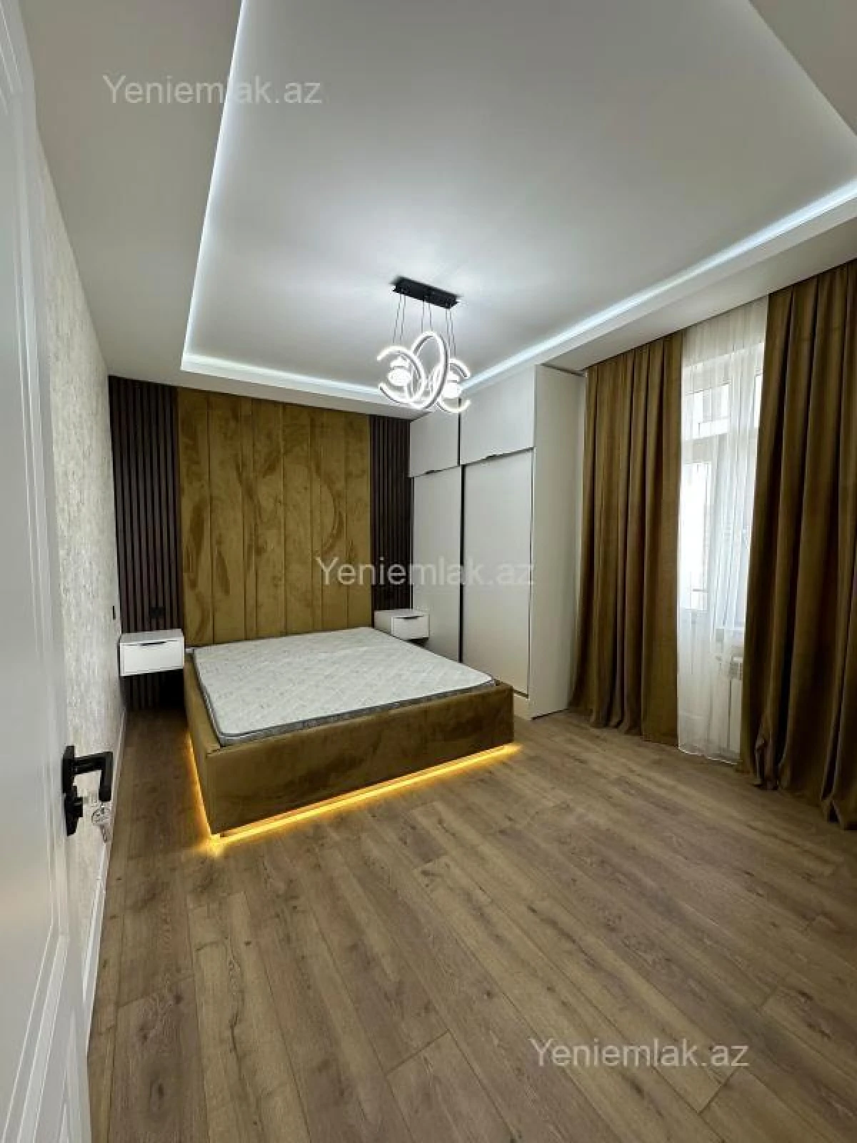Satılır 2 otaqlı köhnə tikili 65 m²