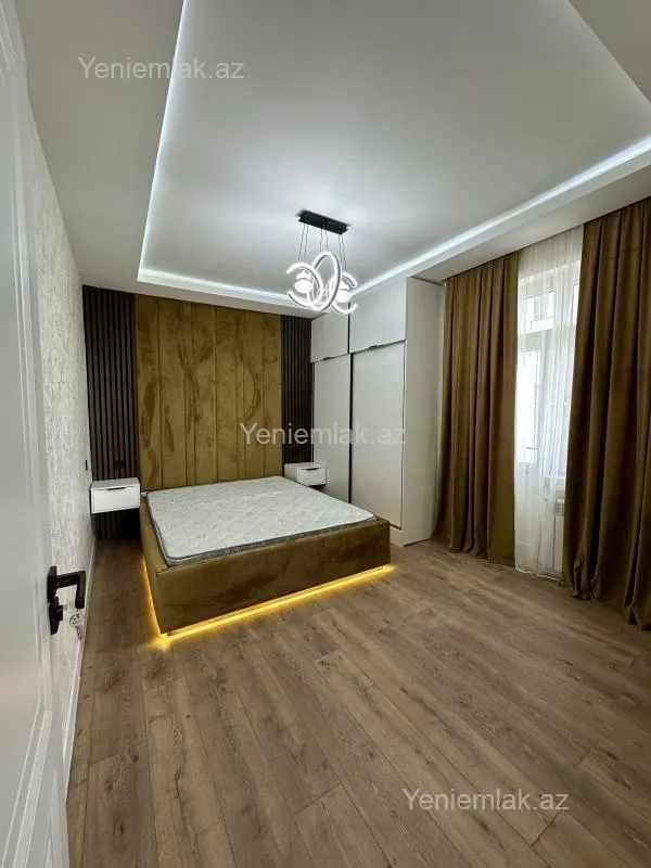 Satılır 2 otaqlı köhnə tikili 65 m²