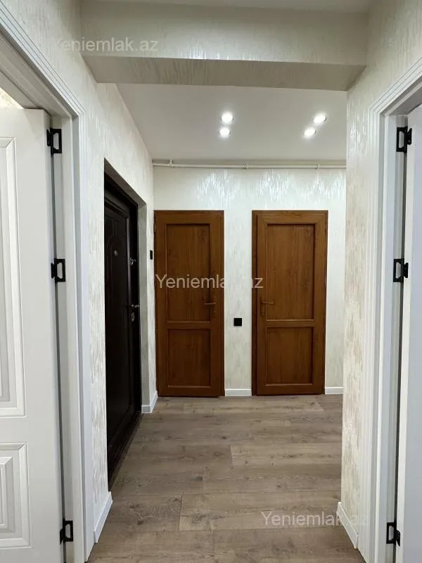 Satılır 2 otaqlı köhnə tikili 65 m²