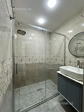 Satılır 2 otaqlı köhnə tikili 65 m²