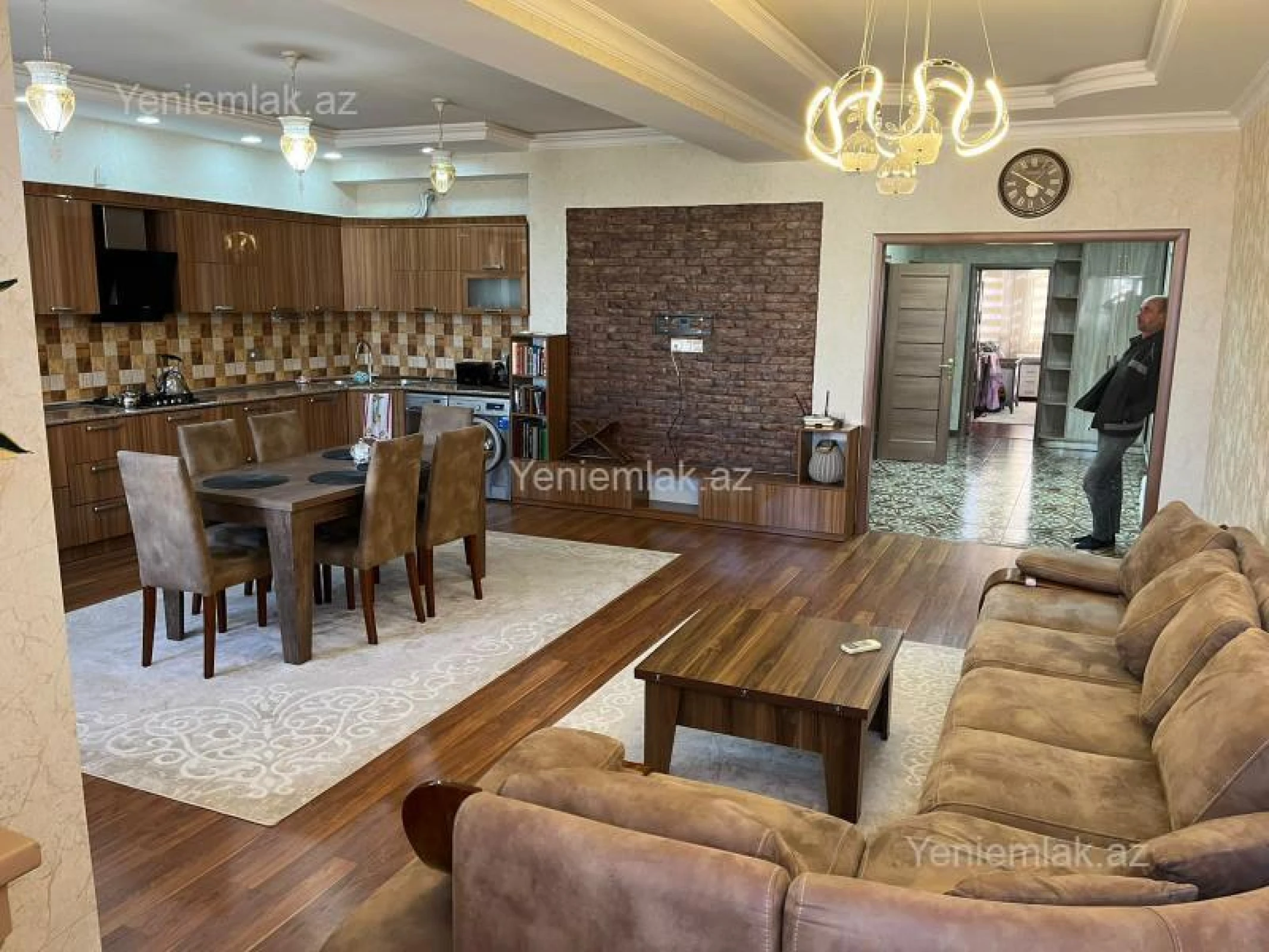 Satılır 3 otaqlı yeni tikili 120 m²