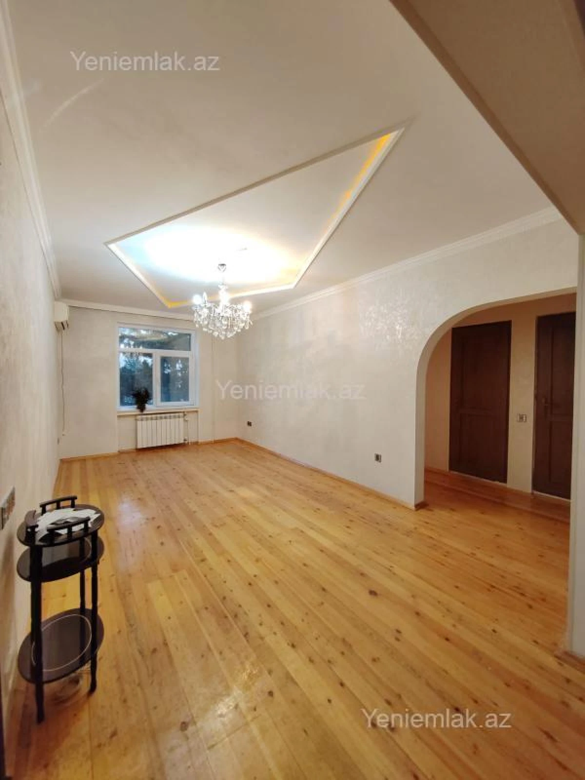 Satılır 4 otaqlı köhnə tikili 110 m²