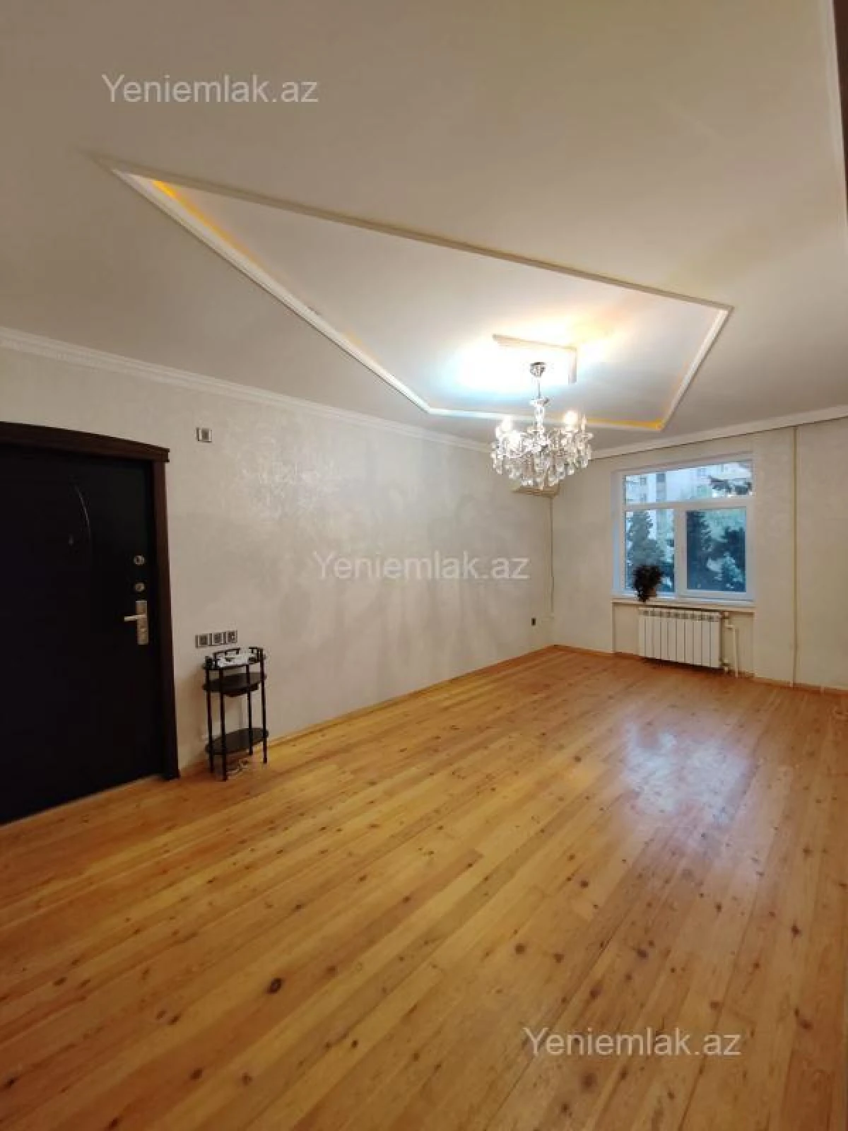Satılır 4 otaqlı köhnə tikili 110 m²