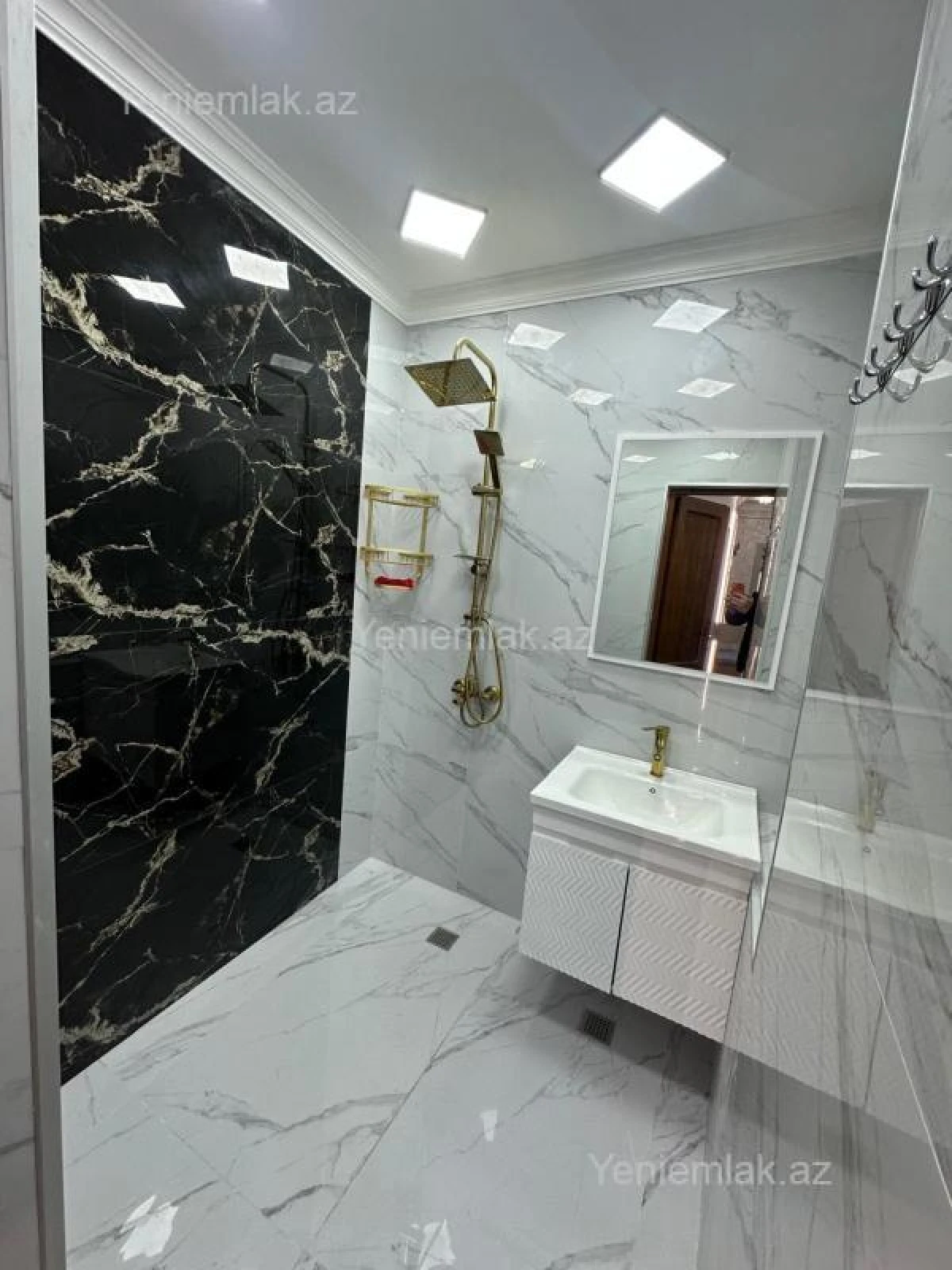 Satılır 3 otaqlı köhnə tikili 60 m²