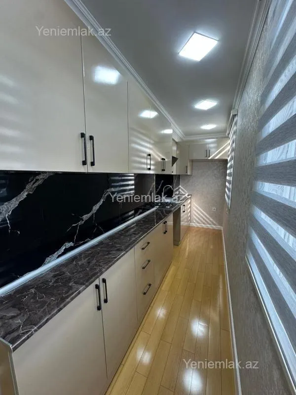 Satılır 3 otaqlı köhnə tikili 60 m²