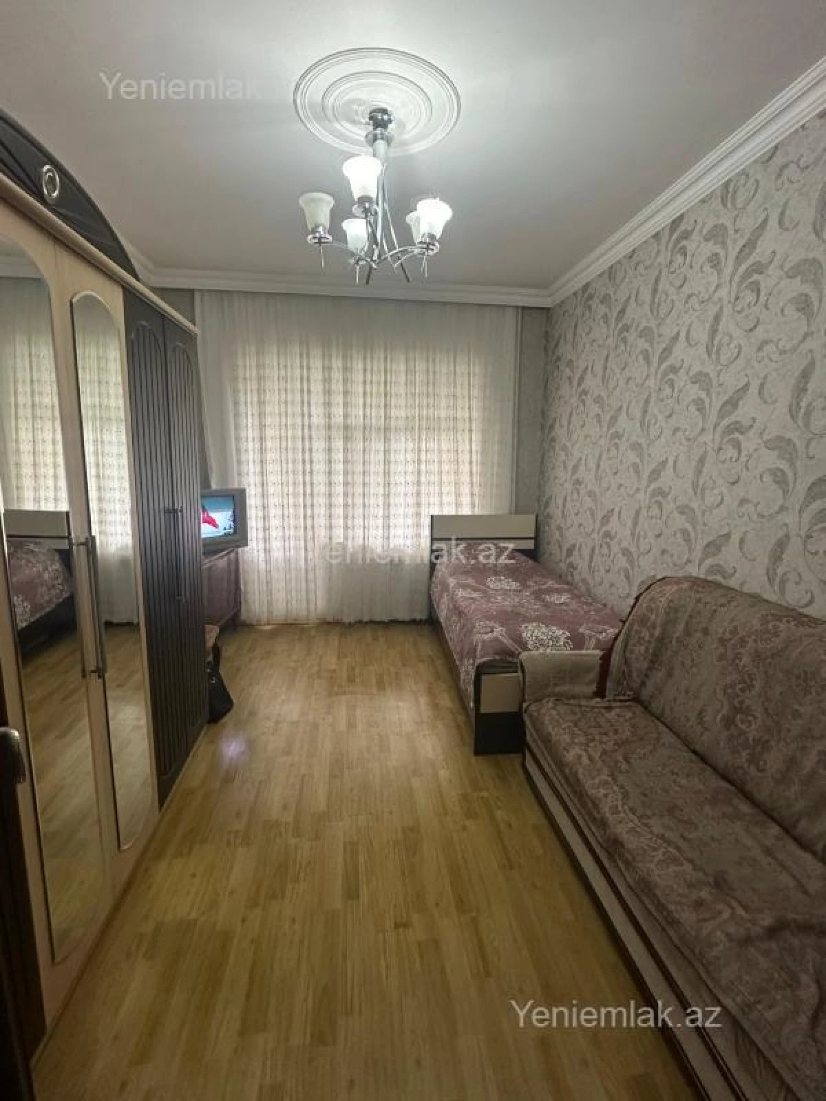 Satılır 5 otaqlı köhnə tikili 125 m²