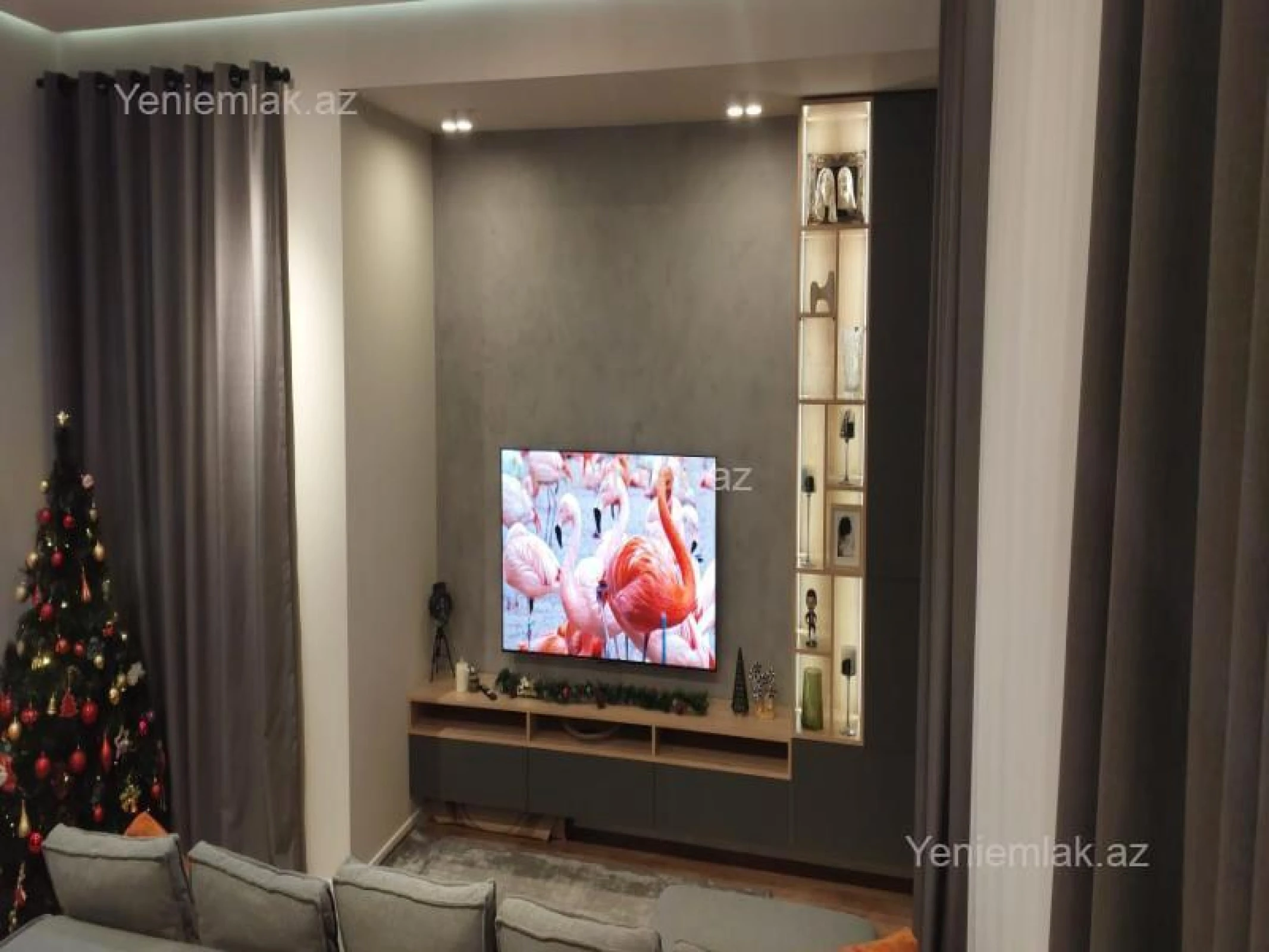 Satılır 3 otaqlı yeni tikili 130 m²