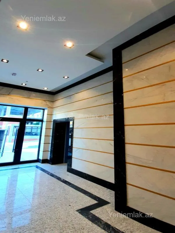 Satılır 3 otaqlı yeni tikili 130 m²