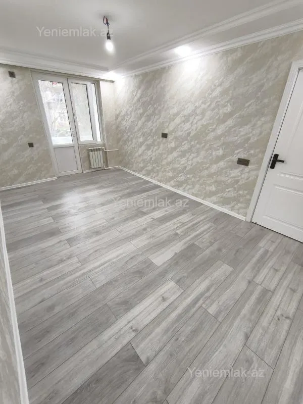 Satılır 1 otaqlı köhnə tikili 30 m²