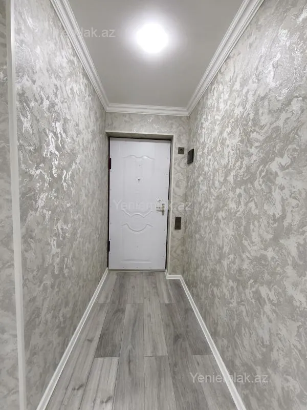 Satılır 1 otaqlı köhnə tikili 30 m²